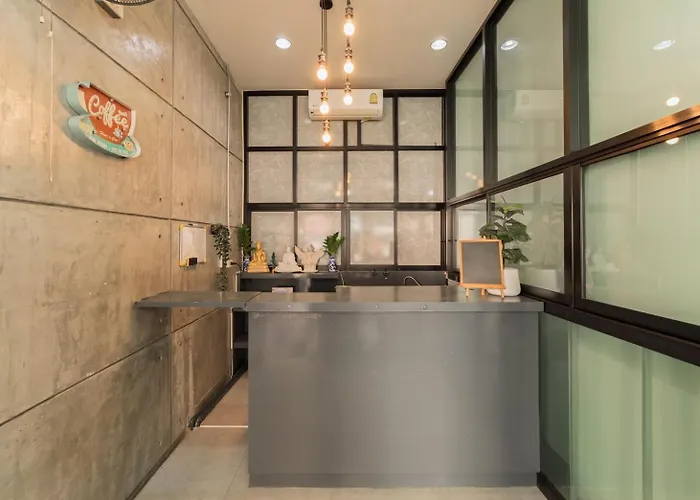 Hotel Nawin Donmueang Banguecoque