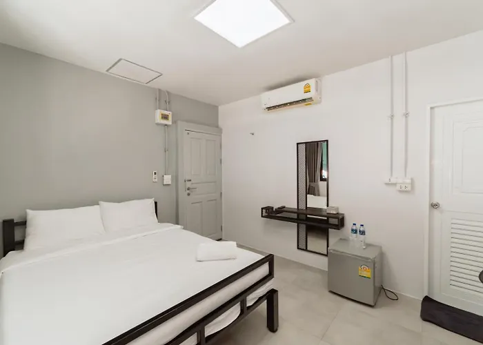 Hotel Nawin Donmueang Banguecoque